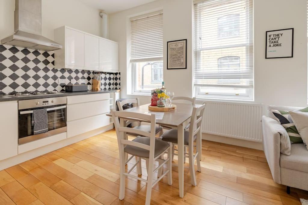 Beautiful 1 Bed Flat 2 Minute Walk To Camden Station Apartment ลอนดอน ภายนอก รูปภาพ