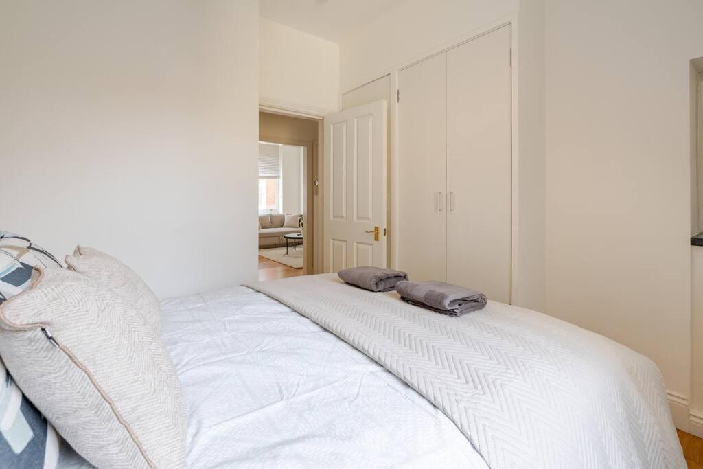 Beautiful 1 Bed Flat 2 Minute Walk To Camden Station Apartment ลอนดอน ภายนอก รูปภาพ